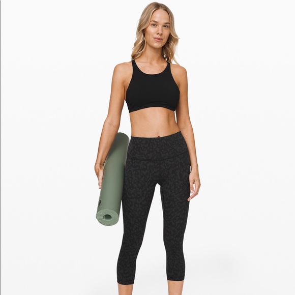 lululemon athletica Pants - Lululemon Formation Wunder Under Crop